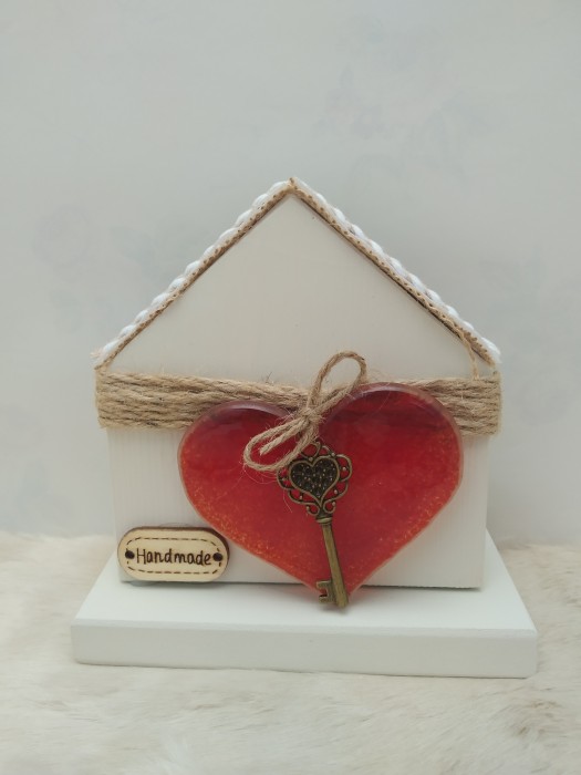 Ξύλινο χειροποίητο διακοσμητικό σπιτάκι ''Καρδιά-κλειδί'' 14εκ.